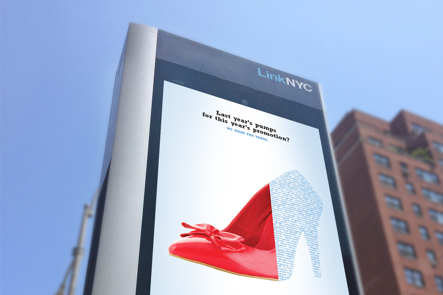 Cleverly using copy as part of the visual design to help with lead generation.